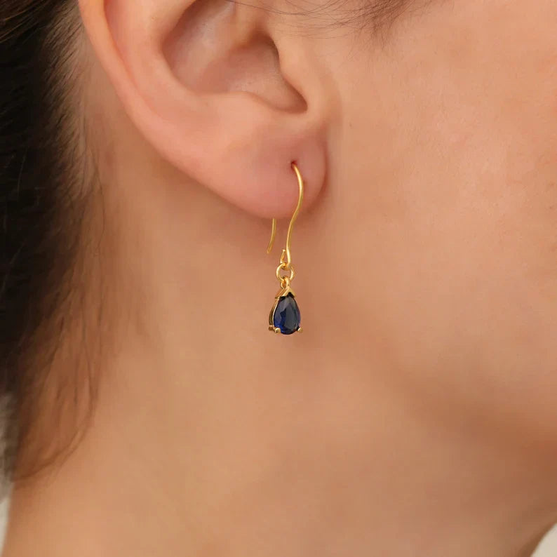 Dark Blue Sapphire Gold Pear Earrings Necklace